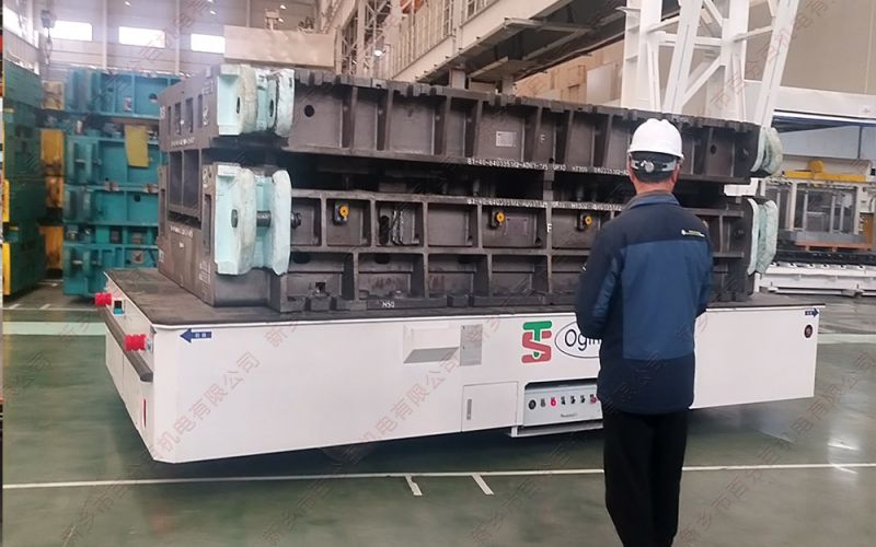 模具廠裝備的40噸載重?zé)o軌電動(dòng)平車(chē)