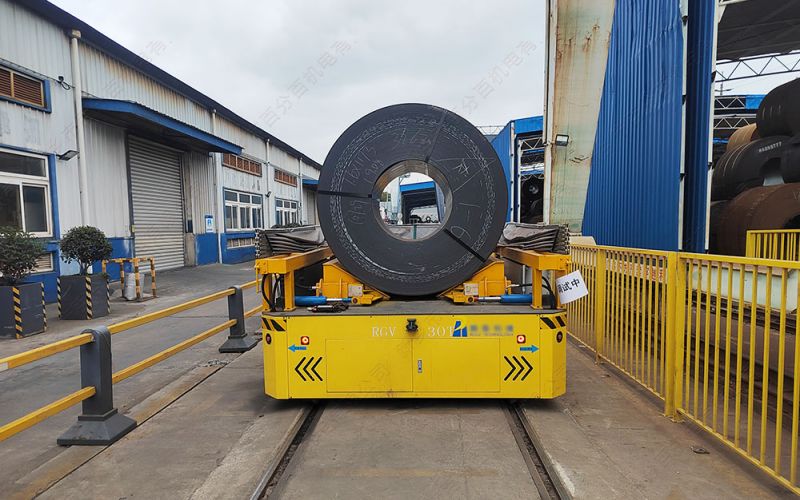 當(dāng)世界奔向“無人”，軌道平車依舊在軌道上，扛起工業(yè)的基石